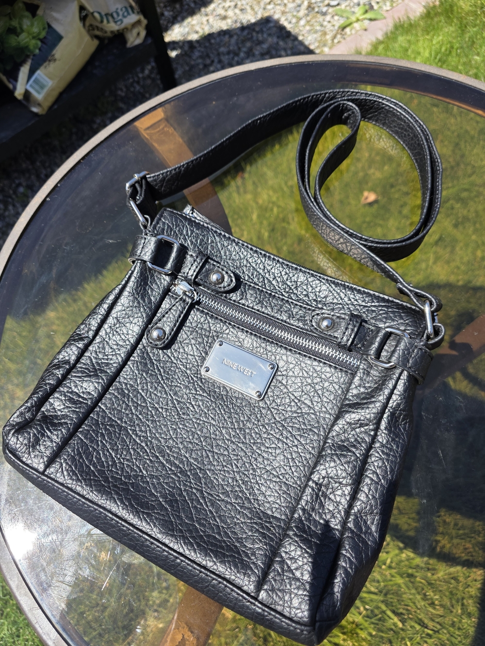 Nine West Black Pebbled Leather Crossbody Shoulder Bag Silver HW Zip GUC